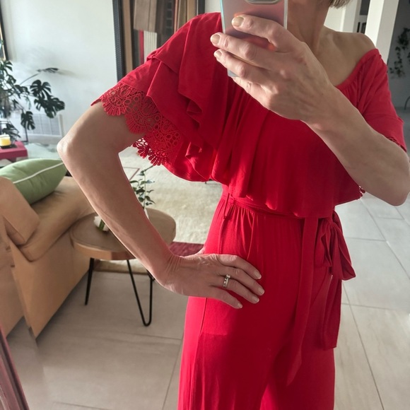 VA VA BY JOY HAN Red  Off The Shoulder Wide Leg Jumpsuit Size XS - Picture 12 of 12